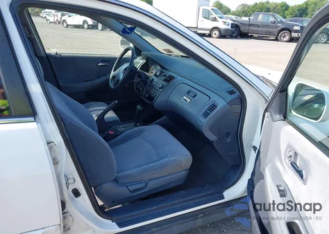 2001 Honda Accord 2.3 Lx from USA, damaged, VIN 1HGCG66551A140069